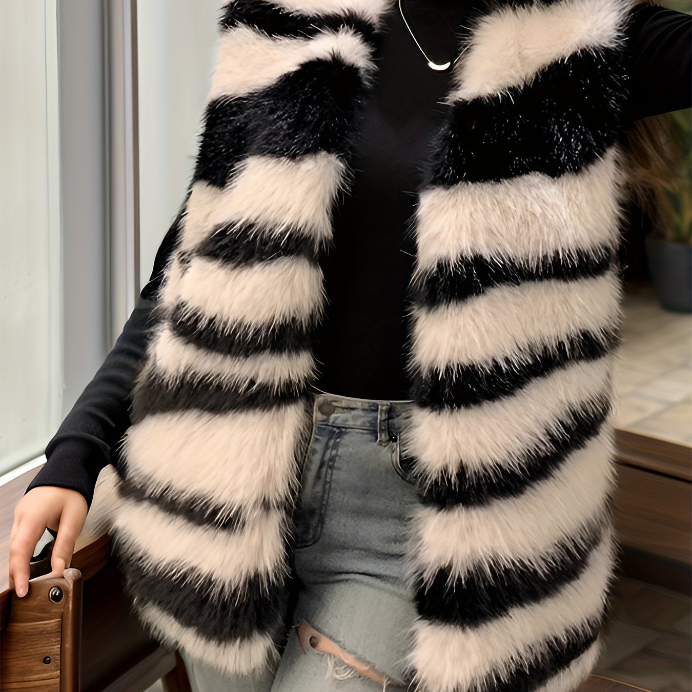 Bold Zebra Vest - STILISTA